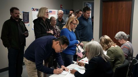 Electores registrndose en Tennessee