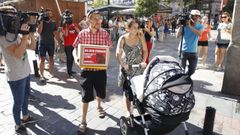 Ignacio Javierre y María Hernández lucharon durante meses para que el Registro Civil aceptase inscribir a su hijo Lobo