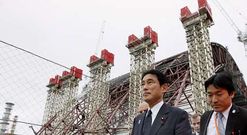 El ministro de Exteriores de Japn visit Chernbil para asesorarse sobre el nuevo sarcfago.