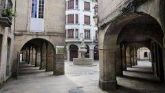 Las visitas guiadas por la ciudad comienzan en la Praza do Campo