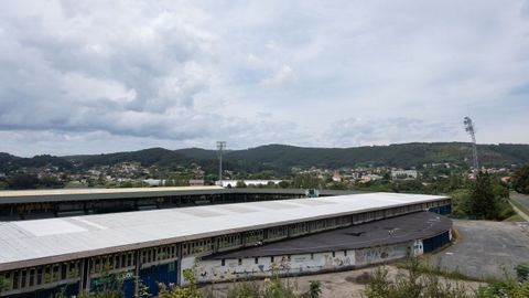 La uralita gris dar� paso a una envolvente de acero prelacado en verde en los pr�ximos meses
