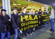 <span lang= es-es >Concentraci�n en el HULA</span>. Demandan adem�s de los nuevos servicios, que se abran las camas y que se use el Xeral.