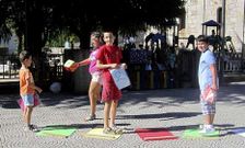 As actividades de ver�n, que comezaron a principios de xullo, pech�ronse onte na Praza da Vila