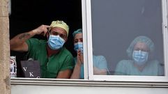 Concentraci�n de sanitarios en el hospital Provincial
