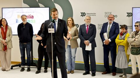 O conselleiro de Cultura e o presidente do Parlamento acudiron a presentaci�n da exposici�n en Vigo