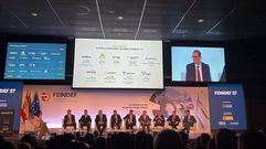 Los presidentes de grandes empresas de la Defensa, este lunes, en la feria Feindef