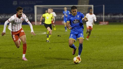 Amin con el control del bal�n