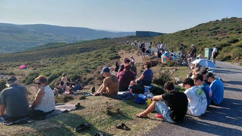 Observaci�n del eclipse en el alto de A Curuxeira (Muras), organizada por el Concello