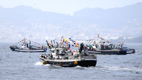 Procesión marítima del Carmen en la ría de Vigo.