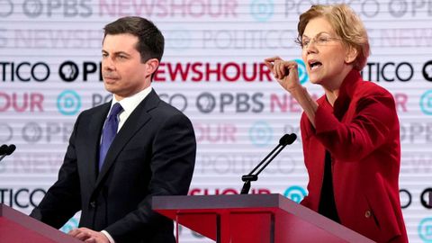 Pete Buttigieg y  Elizabeth Warren, durante el debate