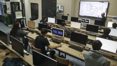 Alumnos de FP en clase en Ferrol