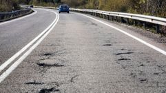 La N-120, la N634, la N-540... las im�genes del deterioro de las carreteras nacionales en Lugo