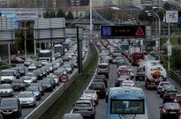 La ampliaci�n de Alfonso Molina pretende aliviar la congesti�n de tr�fico habitual.