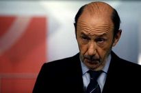 Rubalcaba convoc� ayer en Ferraz al n�cleo duro de su ejecutiva para analizar la situaci�n.