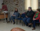 Una treintena de vecinos asistieron a la reuni�n con los t�cnicos.