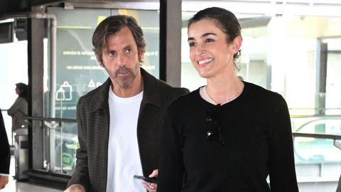 Blanca Romero y Quique S�nchez, juntos en el aeropuerto madrile�o