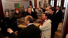 Los visitantes, en el Museo da Pesca, con Alexandre Nerium