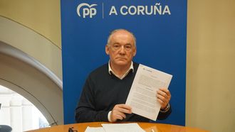 Miguel Lorenzo, portavoz del PP, explica la solicitud de un pleno extraordinario para informar sobre la renuncia al mundial