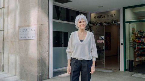 Marina Joga cumple treinta a�os al frente de su negocio de est�tica en Ourense.