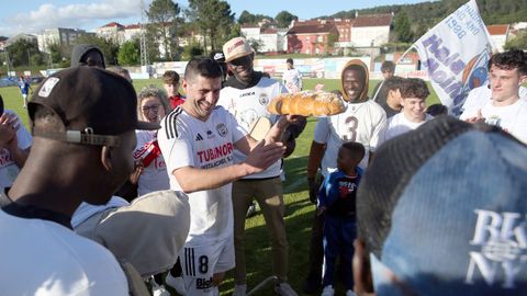 Partido de Preferente entre el Noia y el San Tirso El Noia ascendio  a Tercera RFEF