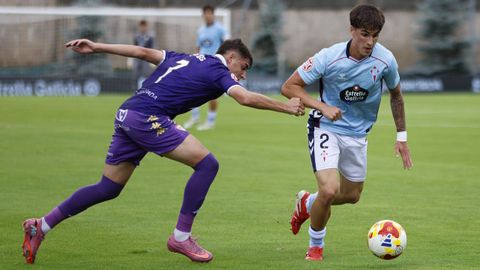 El jugador del Celta Fortuna Pablo Gavi�n, en el partido ante el Guadalajara de la ida en Barreiro.
