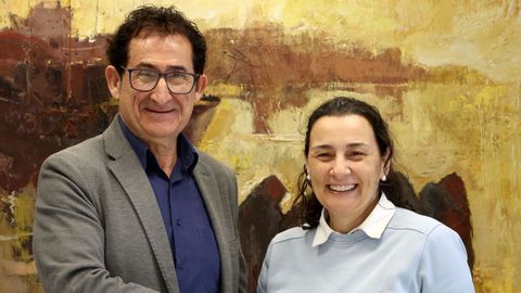 El responsable de Deportes de la Deputaci�n, Antonio Leira, y la presidenta de la Federaci�n de Salvamento e Socorrismo de Galicia, Nuria Rodr�guez, formalizaron ayer un convenio de colaboraci�n.
