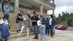 Entrega de reclamaciones en Carballedo por parte de la plataforma Asie�licosnon