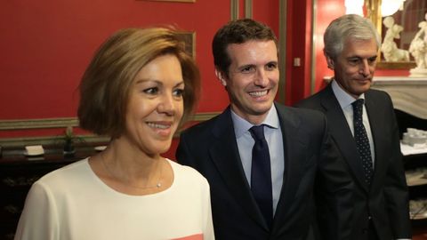 Casado suma a Cospedal y al hijo de Su�rez a su candidatura