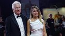 Richard Gere y Alejandra Silva conquistan la alfombra roja de Venecia