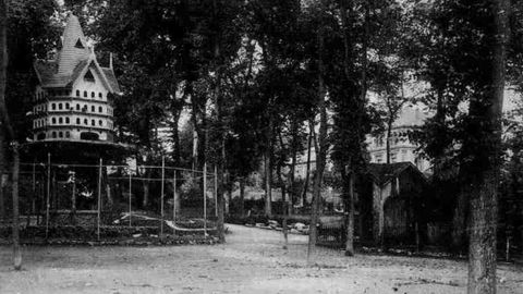 El parque zoolgico que haba antiguamente en el Campo San Francisco, de Oviedo