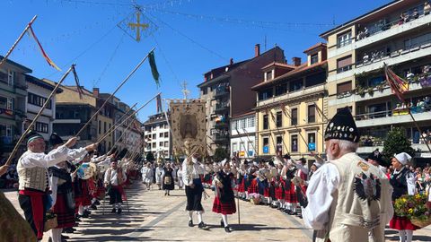 Danza del Portal, en Villaviciosa, en su 70 aniversario