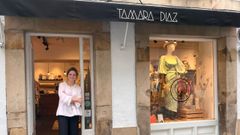 Tamara Daz en su tienda en Villaviciosa