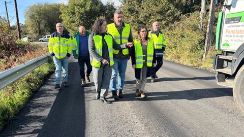 Do Campo estuvo acompa�ada por el alcalde de Outes, Francisco Calo, y la directora territorial de la Conseller�a de Vivenda e Planificaci�n de Infraestruturas, Bego�a Freire.