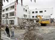 Las m�quinas demolieron el edificio del hotel Maxi en mayo del 2013. 