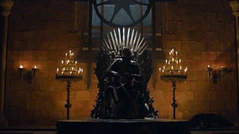Jaime en el trono, tal y como se lo encontr Ned al llegar a Desembarco
