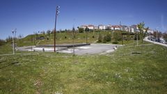 La finca se localiza en la zona de As Cancelas, concretamente en la parte alta del parque