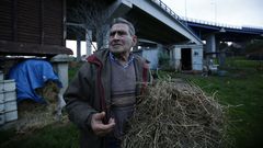FRANCISCO MU��Z SU�REZ EN SU FINCA BAJO EL VIADUCTO DE LA TERCERA RONDA
EN EL MARTINETE
