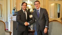 El presidente de Uruguay, Luis Lacalle, y el l�der del PP, Alberto N��ez Feijoo, este viernes, durante su encuentro en Montevideo