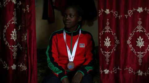 La atleta Egla Musop Jebichii, parcialmente ciega, est� casada con otro atleta.