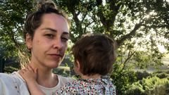 Carla Rogel con su hija.