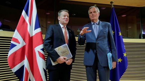 El negociador brit�nico, David Frost, junto al comunitario, en franc�s Michel Barnier, durante una reuni�n en marzo en Bruselas