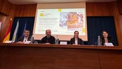 Ponentes durante el foro de anlisis y debate organizado por Pesca Espaa en la sede de Arvi, en Vigo