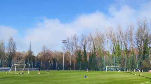 Entrenamiento del Real Oviedo en El Requexn