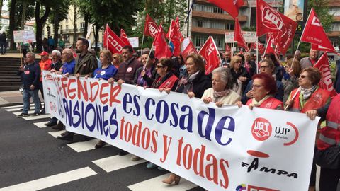 Manifestaci�n en defensa de las pensiones p�blicas en Oviedo