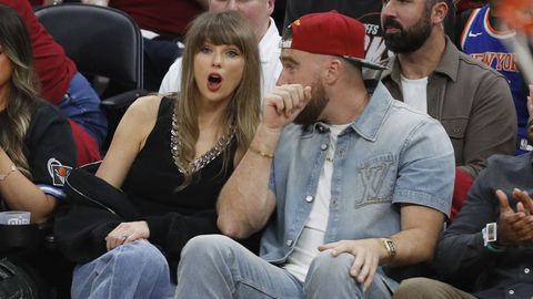 Taylor Swift y Travis Kelce, en un partido de baloncesto hace unos d�as