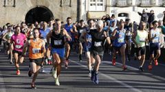 Adri�n Ben, con el dorsal 1 en la carrera que lo homenaje� en Viveiro en el 2022.