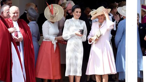 Letizia conversa con Camilla