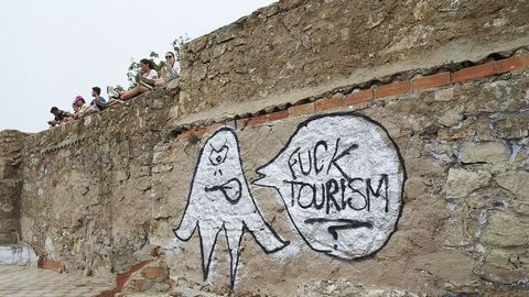Pintada en Barcelona contra el turismo