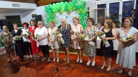 CENA BENEFICA ASOCIACION CONTRA EL CANCER DE PORTO DO SON EN EL CLUB NAUTICO DE PORTOSIN