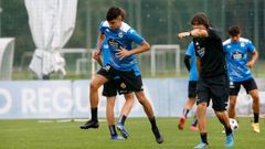 Diego Villares, durante un entrenamiento con el Deportivo